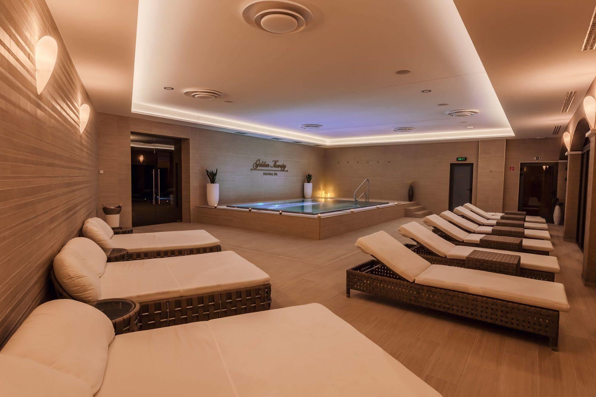 Villa Plaza Boutique Hotel & Spa Prešov Eksteriør bilde